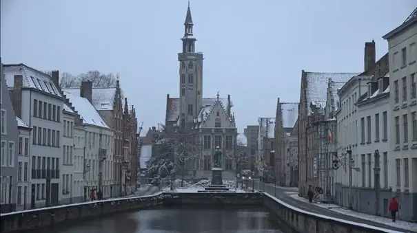 gids Brugge in de winter S-wan